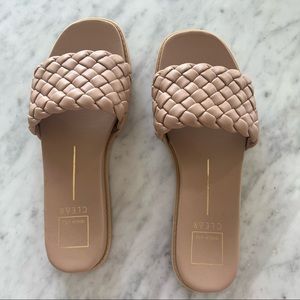 Dolce Vita Grazie Sandal in Cafe Stella color